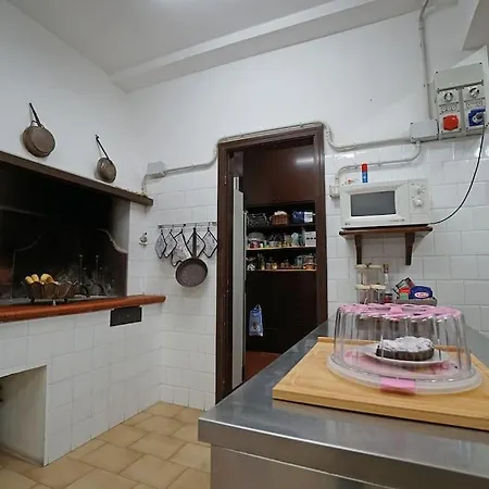 Tenuta De Paoli Vila *